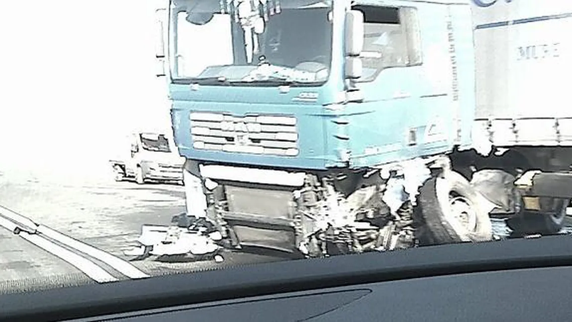 Accident CUMPLIT la ieşirea din Turda: Şoferul unui Audi A6 a MURIT strivit de un TIR. FOTO
