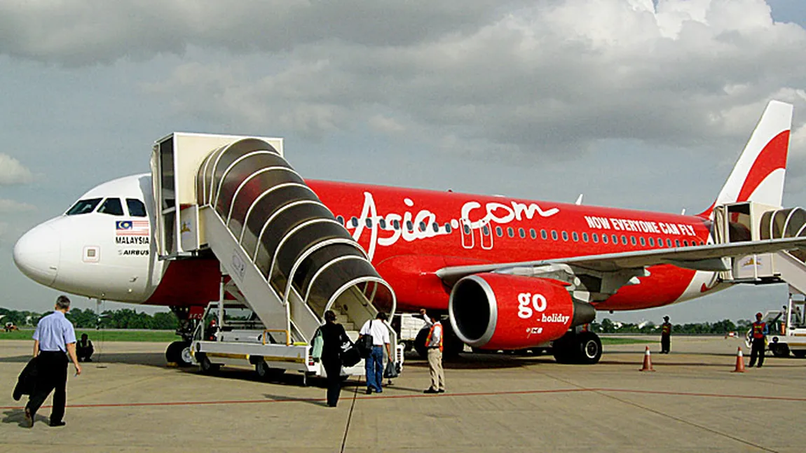 Noroc INCREDIBIL pentru 23 de persoane care ar fi trebuit să zboare cu avionul AirAsia