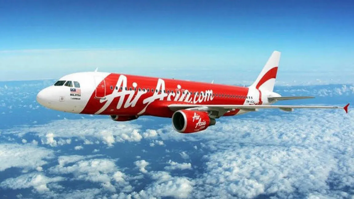 Un avion AirAsia cu 162 de pasageri A DISPĂRUT. Aeronava s-ar fi prăbuşit