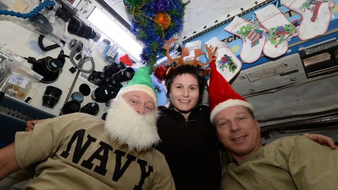 Urări din GALAXIE: Astronauţii de pe Staţia Spaţială Internaţională au trimis mesaje de Crăciun VIDEO
