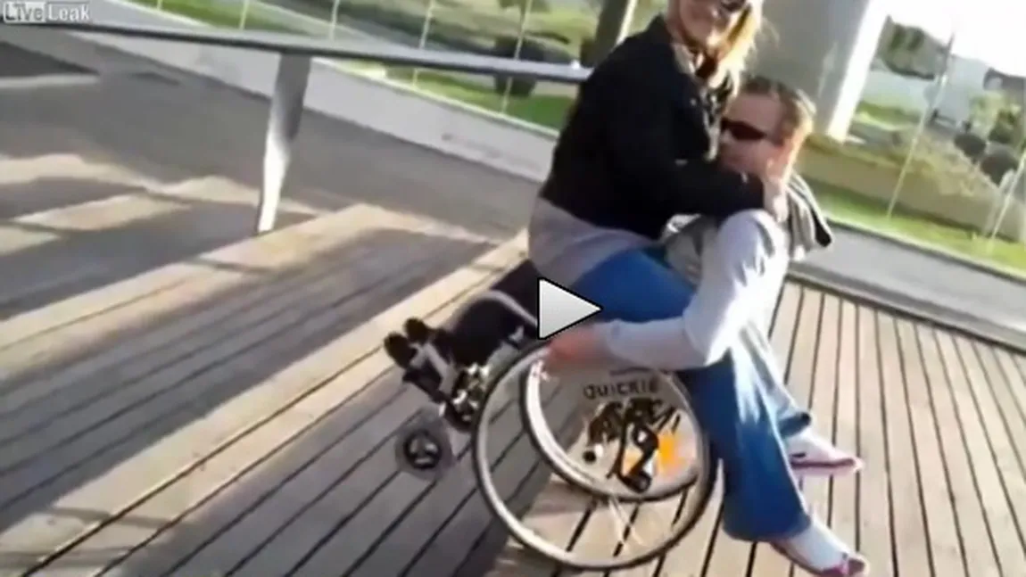 Cele mai proaste femei şi cei mai cretini bărbaţi de pe faţa pământului. Prostia chiar doare rău!!! VIDEO