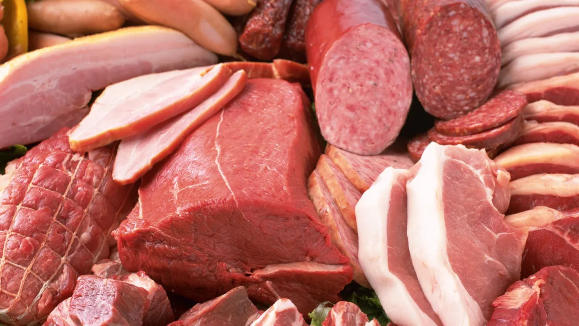 Peste 204.000 de români au semnat petiţia de reducere a TVA la carne şi produse din carne
