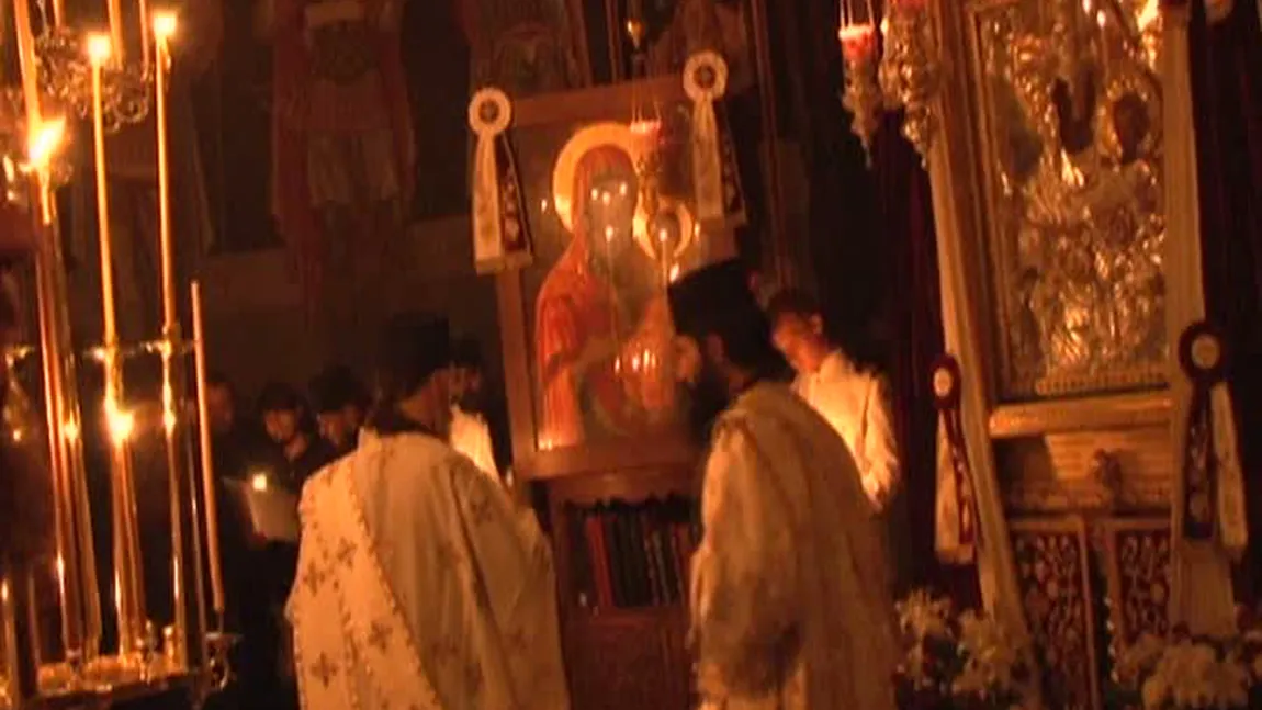 De ce nu sunt oglinzi în mănăstirile şi chiliile de pe Muntele Athos. Motivul nebănuit VIDEO