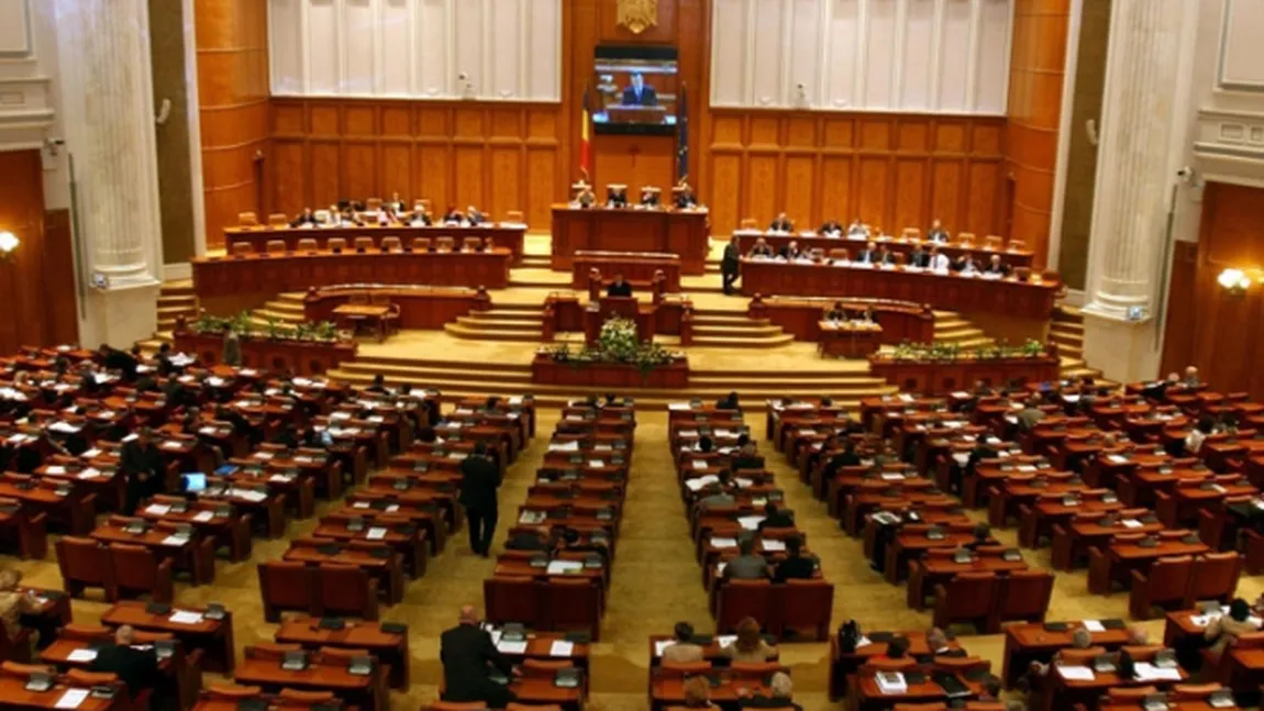 Proiectul de lege privind pensiile militare de stat, adoptat de Camera Deputaţilor