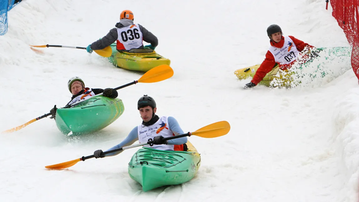 Primul concurs de snow-kayak din România, organizat pe Transalpina