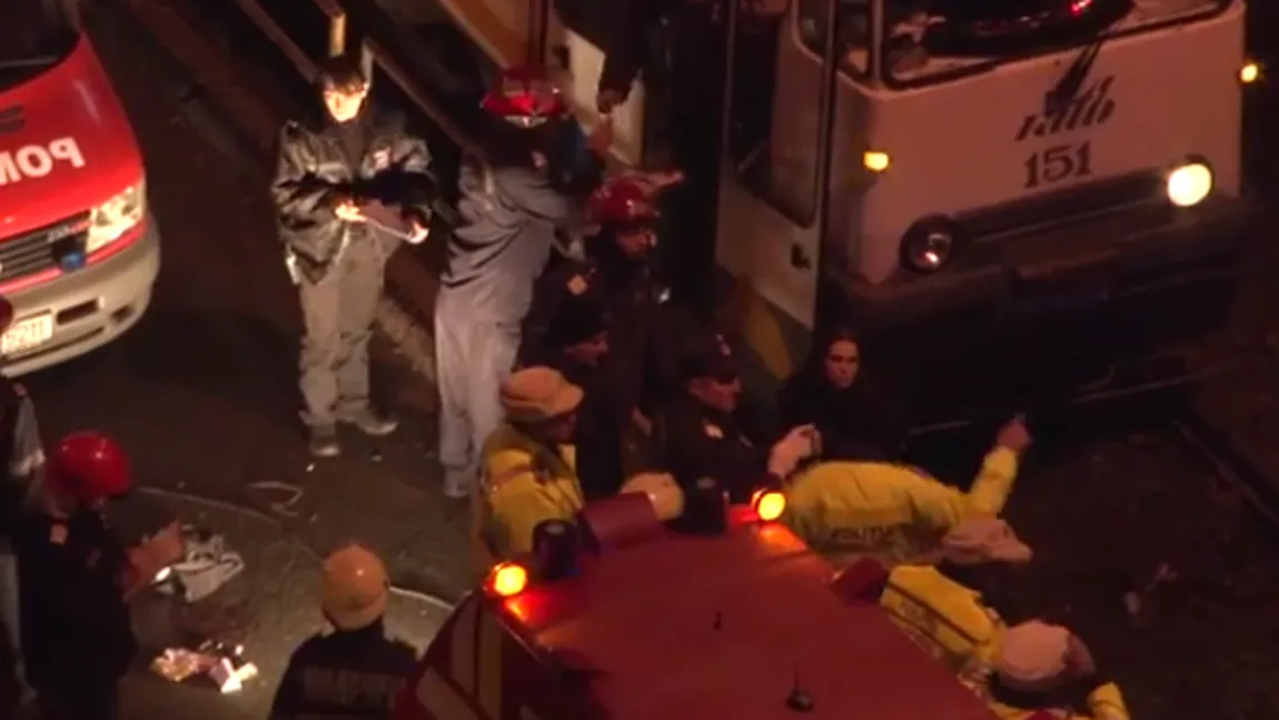 Bărbat prins sub roţile tramvaiului 41 în Bucureşti VIDEO