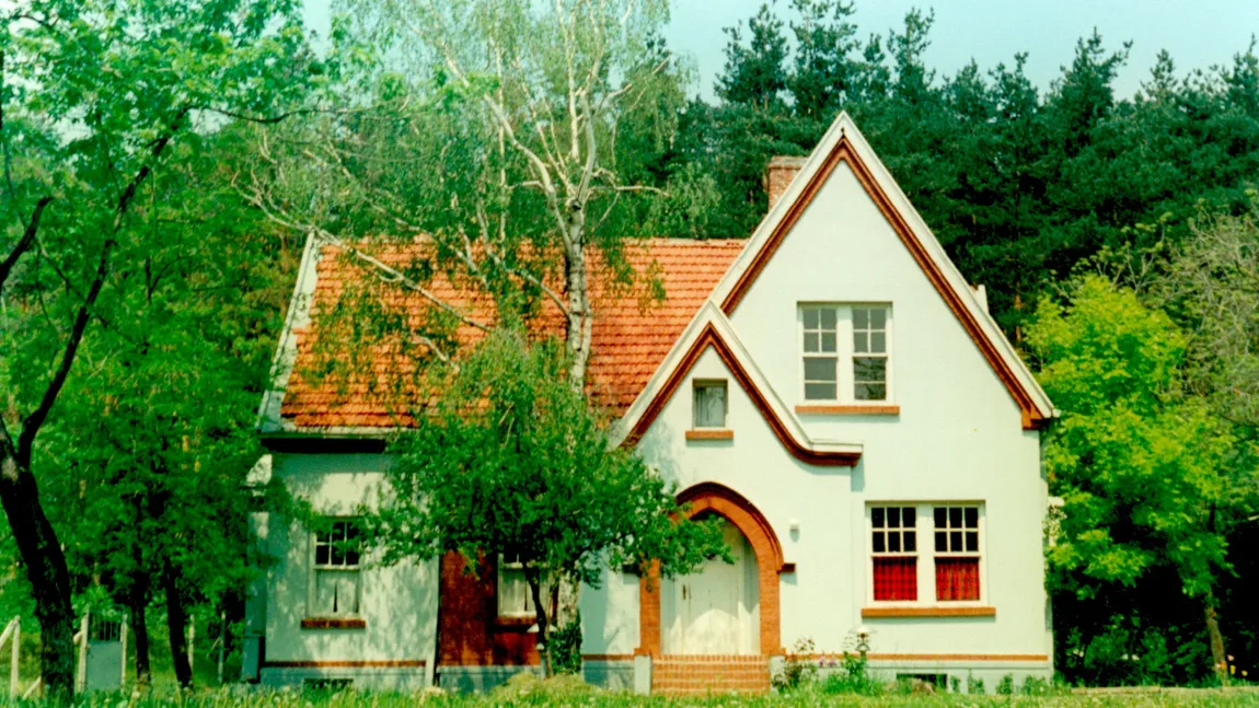 Vrei să ai casa ta cu grădina? Ce trebuie să ştii pentru costuri mici şi rezultat foarte bun