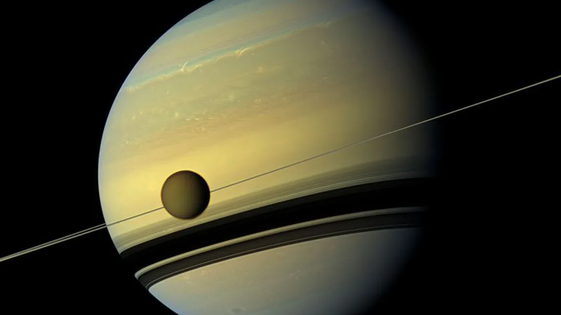 Se joacă de-a Dumnezeu. Cercetătorii de pe Terra vor să creeze viaţă pe Luna lui Saturn
