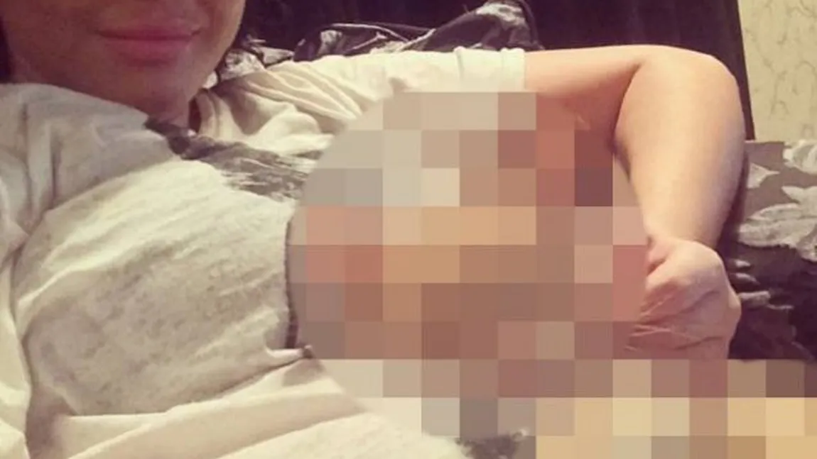 Cine mângâie burtica de gravidă a Andreei Mantea? Fotografia care a strâns mii de like-uri