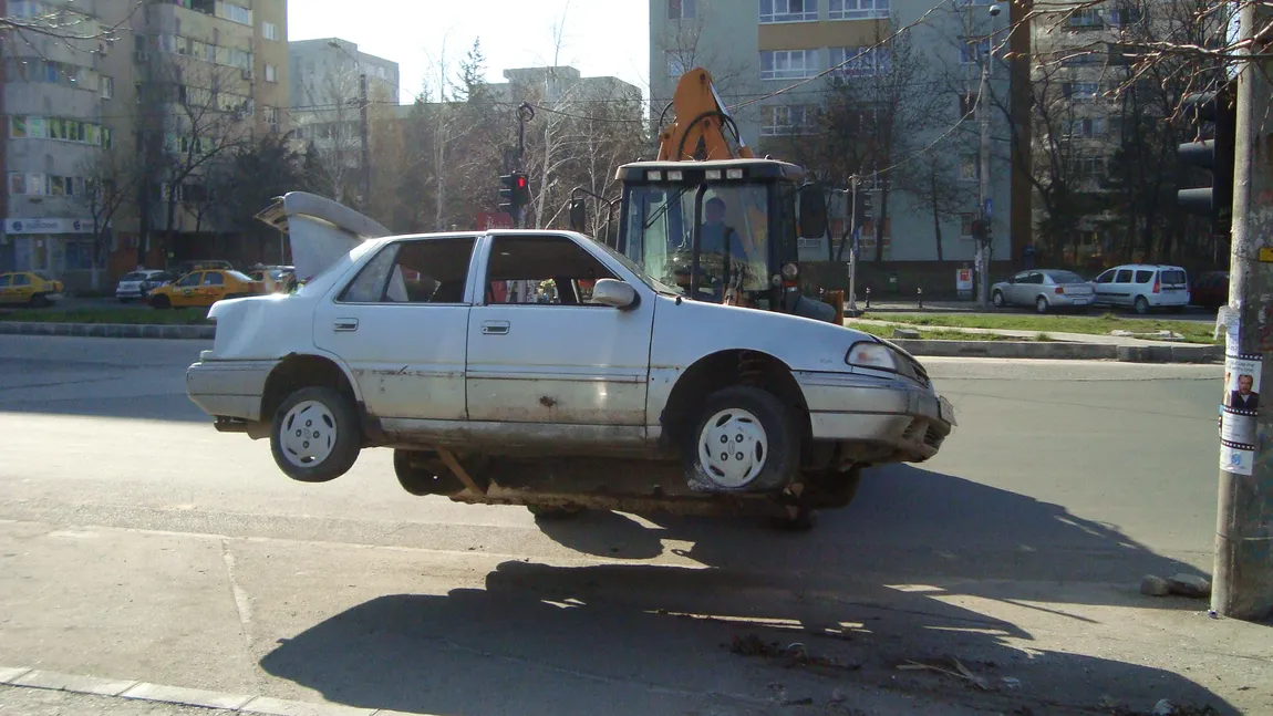 Maşinile abandonate din Bucureşti, ridicate de pe domeniul public