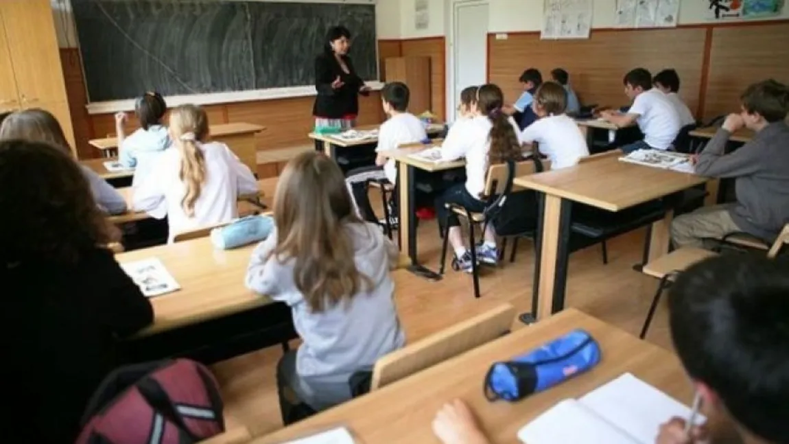 REZULTATE SIMULARE EVALUARE NAŢIONALĂ 2015: Promovare de 50%. DEZASTRU la matematică