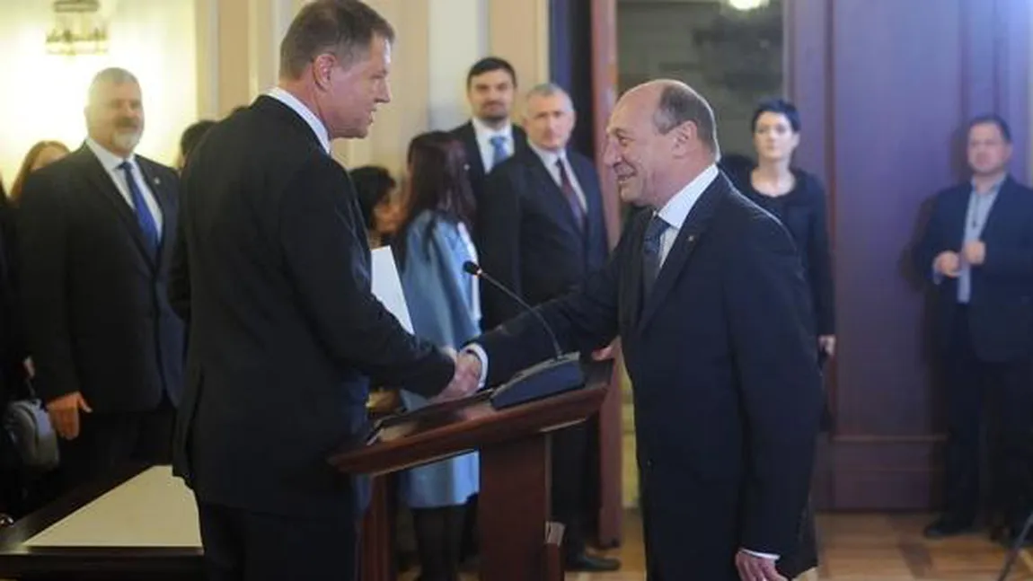 Iohannis, despre Traian Băsescu: Fostului preşedinte îi prieşte pensia, este foarte vocal şi postac