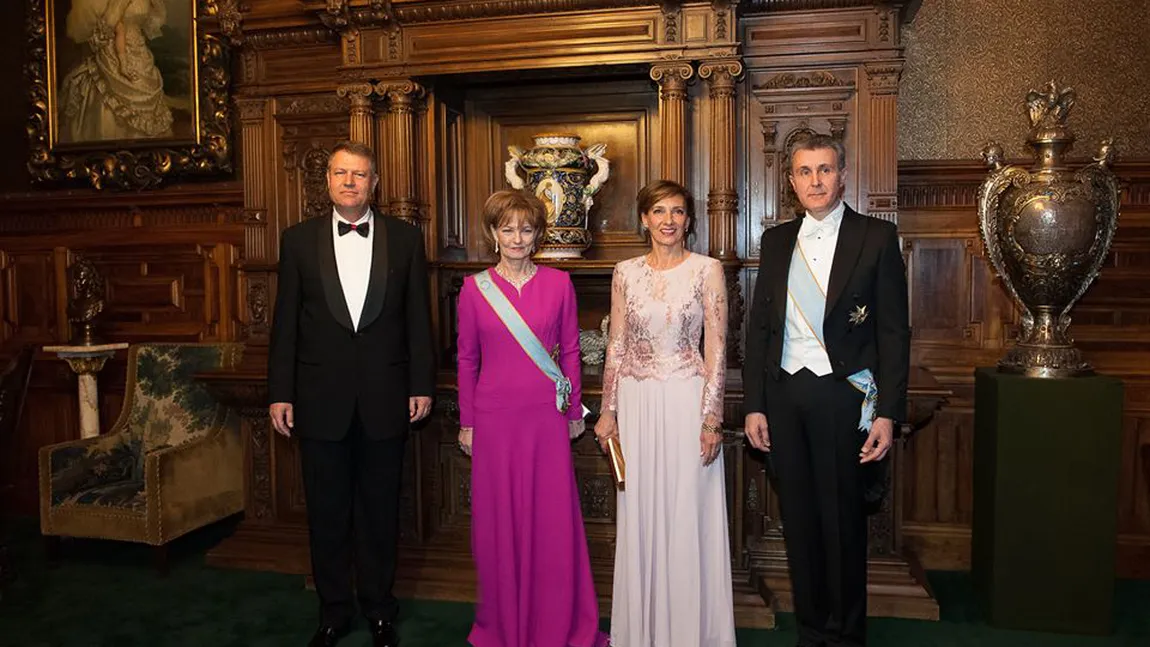 KLAUS IOHANNIS, pe Facebook: Familia Regală, un simbol al valorilor pe care le admir