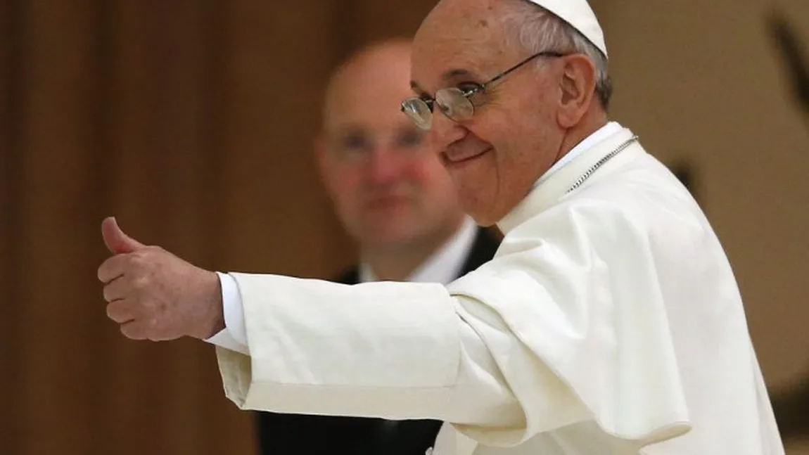 Papa Francisc pregăteşte o DECIZIE ŞOCANTĂ pentru preoţii catolici