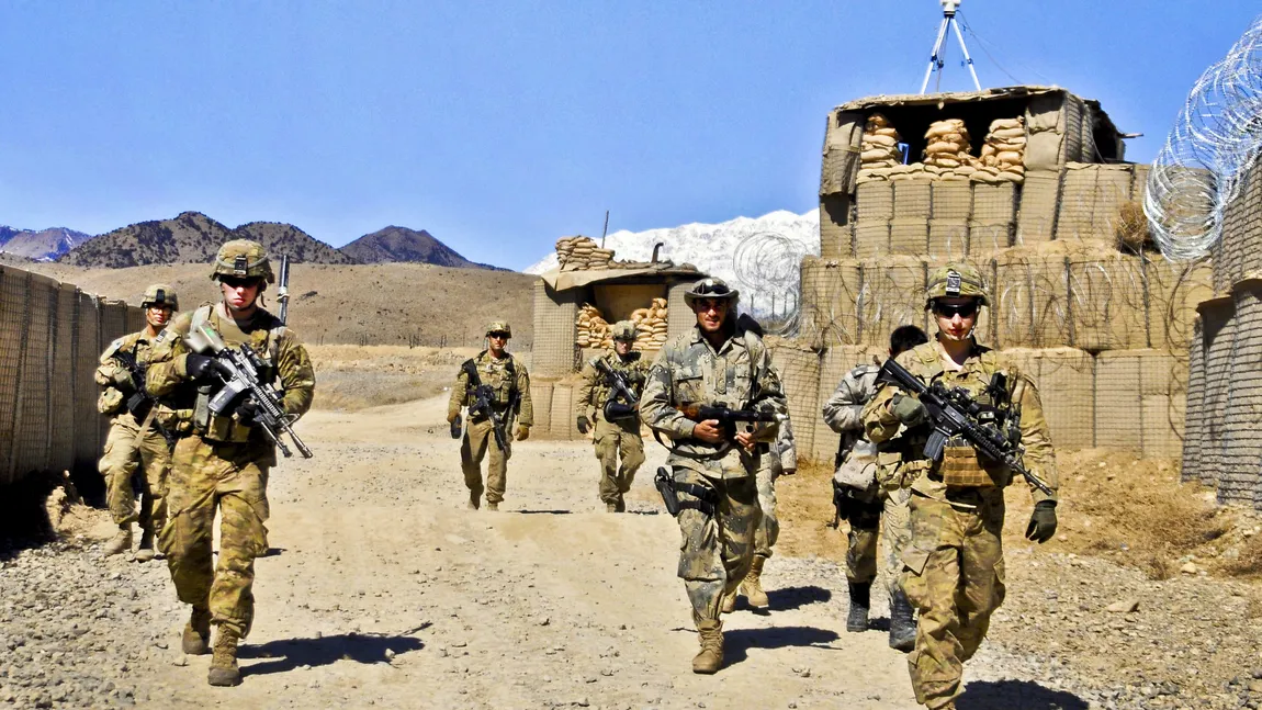 Afganistan: Statele Unite menţin 9.800 de soldaţi americani în Afganistan