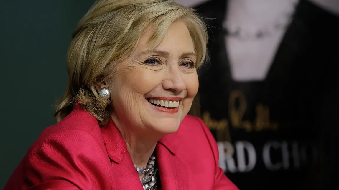 Hillary Clinton, glumă pe seama vârstei sale: Voi fi cea mai tânără femeie preşedinte al SUA