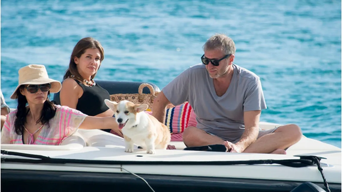 Miliardarul Roman Abramovich urmează să fie tată pentru a OPTA OARĂ. Iubita lui, Dasha, este însărcinată FOTO
