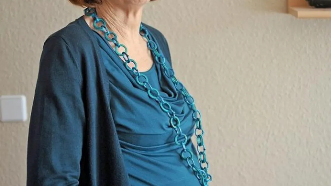 Femeie de 65 de ani, ÎNSĂRCINATĂ cu cvadrupleţi FOTO