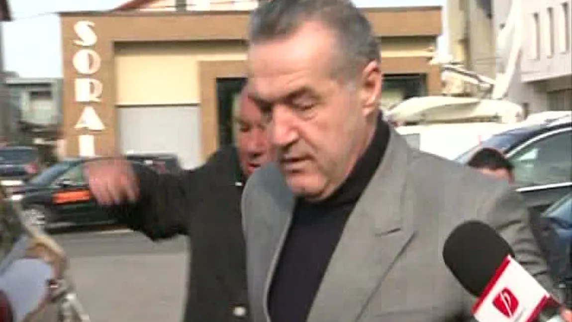 GIGI BECALI, la biserică de Florii. Latifundiarul a refuzat să facă orice declaraţie VIDEO