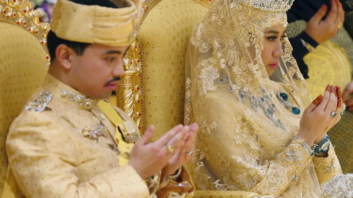 Nuntă de SULTAN în Brunei: pantofi Louboutin cu cristale şi smaralde cât ouăle de prepeliţă GALERIE FOTO