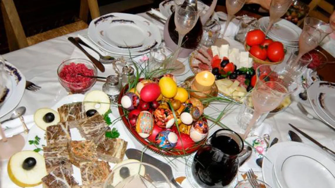 Ce pun românii pe masa de Paşte