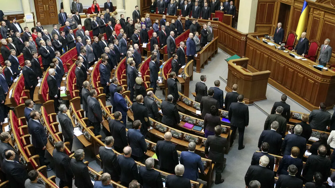 Rada Supremă de la Kiev a adoptat o rezoluţie privind RESPINGEREA AGRESIUNII militare RUSE