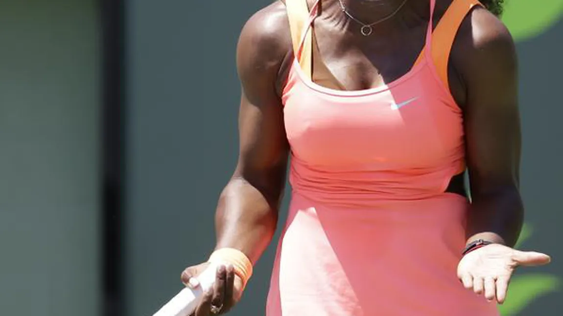 Serena Williams, explozie de nervi la Miami. Americanca şi-a distrus racheta VIDEO