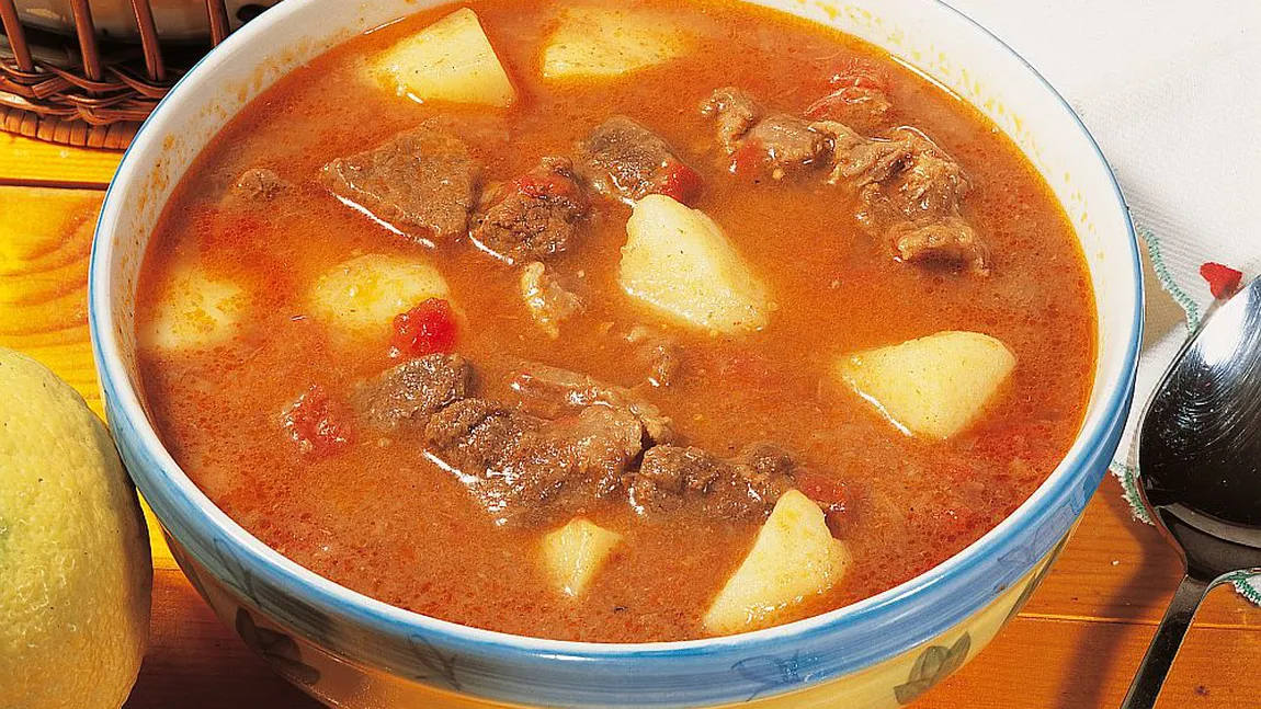 REŢETA ZILEI: Ciorbă de văcuţă cu cartofi
