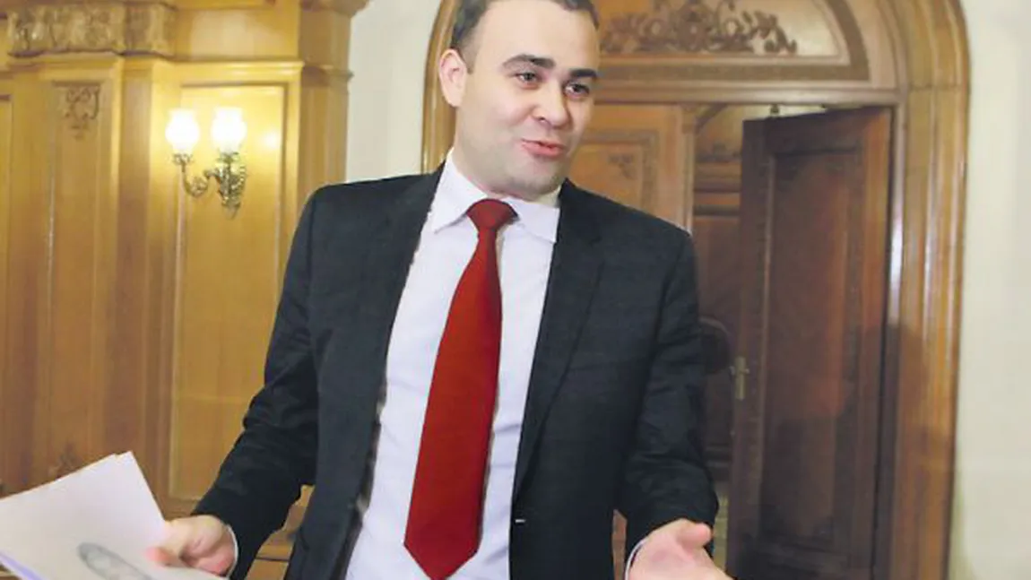 Darius Vâlcov şi-a dat DEMISIA din Senat şi din PSD