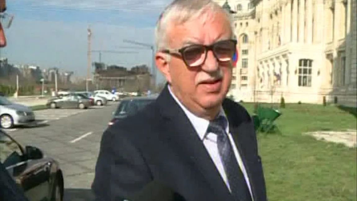 Augustin Zegrean: Legea care taie pensiile de serviciu este neconstituţională şi va cădea la CCR