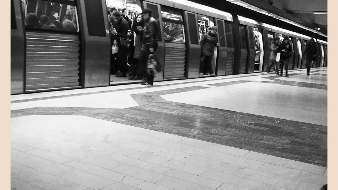 Metroul bucureştean sărbătoreşte Ziua Europei! Muzică, dans, proiecții de videoclipuri pentru călători