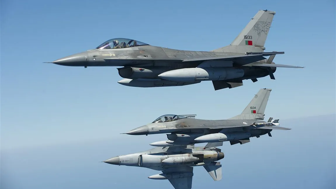 Patru avioane de vânătoare F-16, care aparţin Portugaliei, au sosit în România pentru un exerciţiu NATO