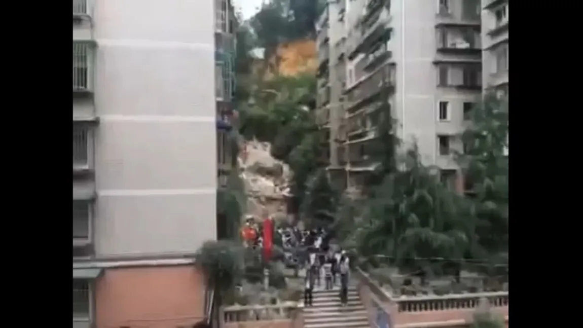 Bloc de nouă etaje, prăbuşit în China, după o alunecare de teren VIDEO