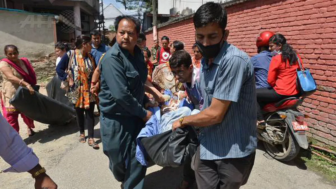 Cutremur puternic, de 7.4, în Nepal. Cel puţin 57 de morţi şi 1.129 de răniţi VIDEO