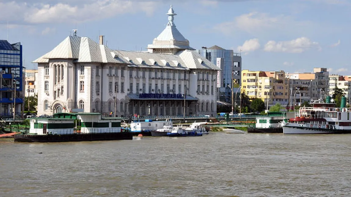 Oraşul Galaţi nu are apă caldă şi căldură în sistem centralizat, dar ar putea avea trotuare încălzite
