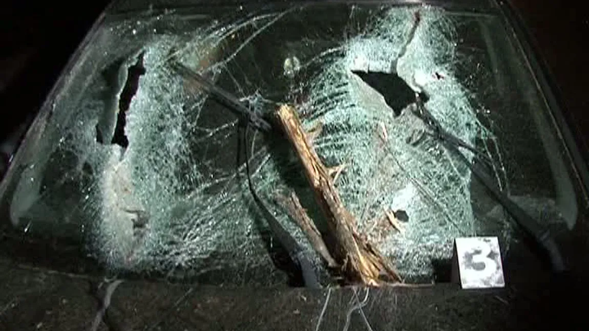 Accident FATAL în Suceava. O femeie A MURIT după ce a lovit o căruţă VIDEO