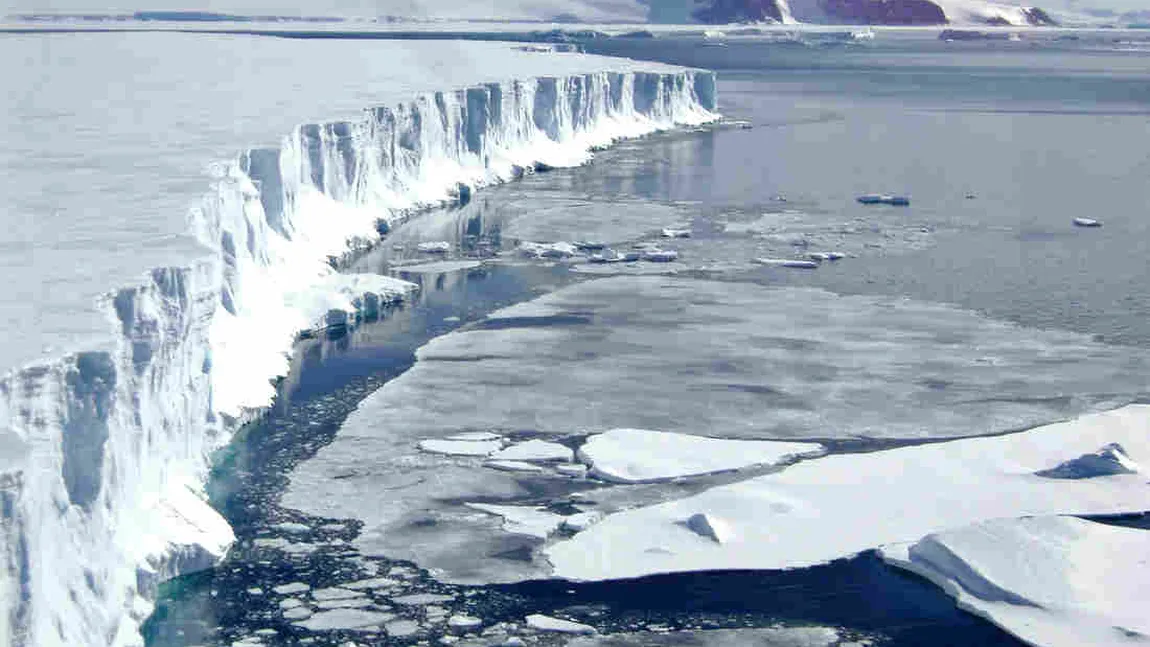 Efectele schimbărilor climatice. Un gheţar de 10.000 de ani, din Antarctica, va dispărea până în 2020 VIDEO