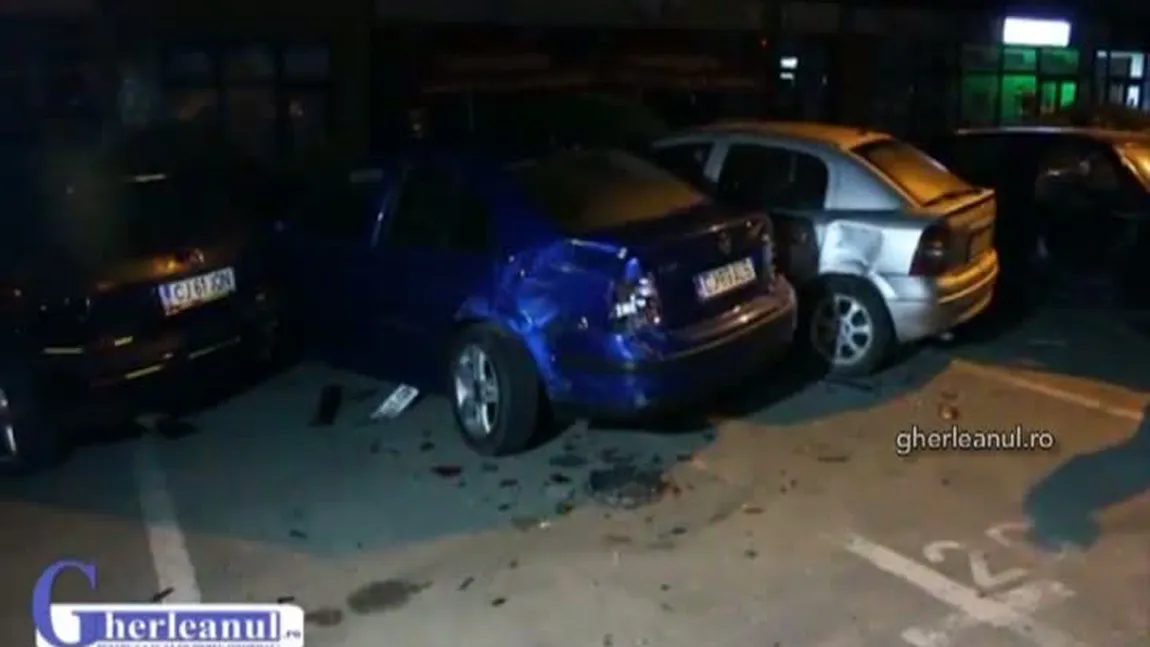 Un bărbat a făcut SCANDAL într-o benzinărie, apoi a lovit cinci maşini în trafic VIDEO