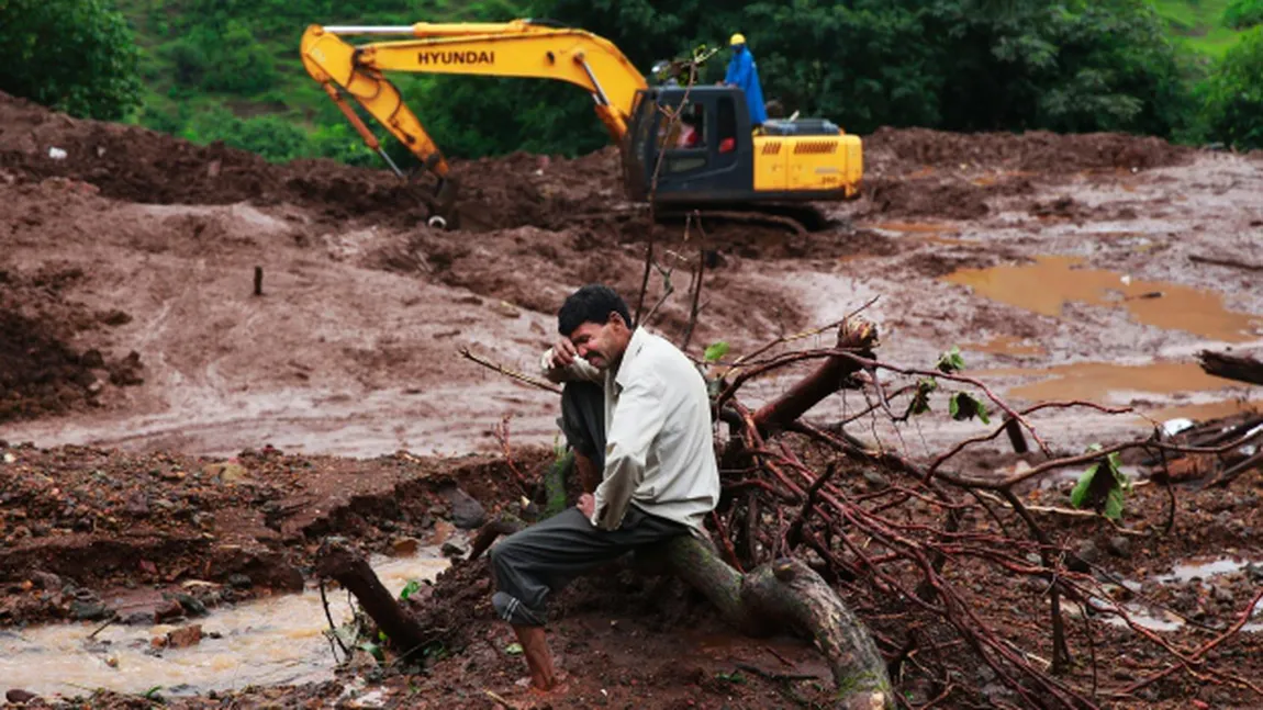 O nouă TRAGEDIE în Nepal: Alunecări de teren soldate cu cel puţin 27 de morţi