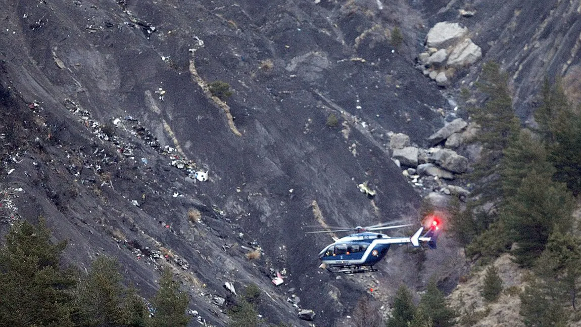 Rămăşiţele liceenilor care au murit în prăbuşirea avionului în Alpii francezi au ajuns în Germania