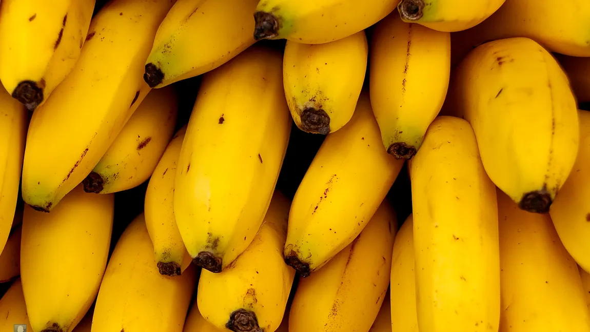 Coaja de banană are efecte miraculoase. Ce poţi trata cu ea