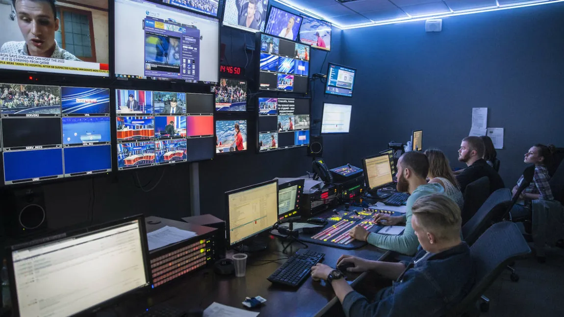 Directorul celei mai mari televiziuni din Rusia te învaţă ce înseamnă manipularea