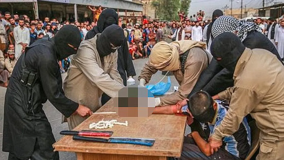 Noi demonstraţii de barbarie în Statul Islamic: Teroriştii taie mâinile hoţilor în piaţa publică VIDEO