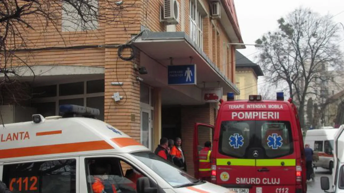 Un tânăr, găsit mort în curtea Universităţii de Medicină şi Farmacie Cluj-Napoca VIDEO