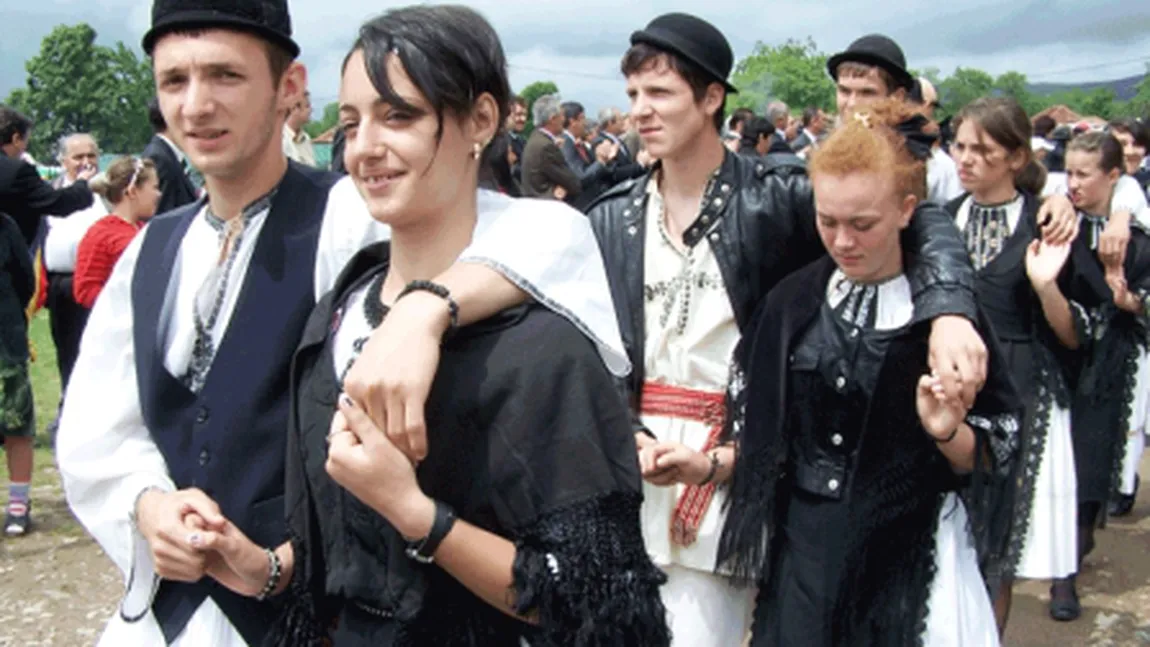 SFÂNTUL ILIE 2015. Tradiţii, obiceiuri şi poveşti uluitoare despre ciobanii din Covasna