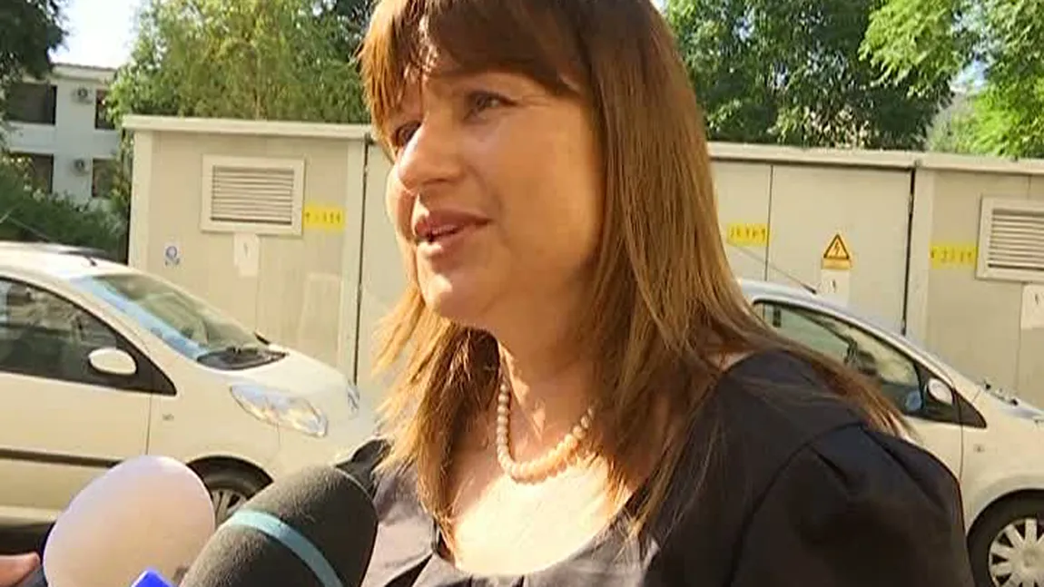 Soţia lui Sorin Frunzăverde, audiată la Parchetul General în scandalul de la Universitatea 