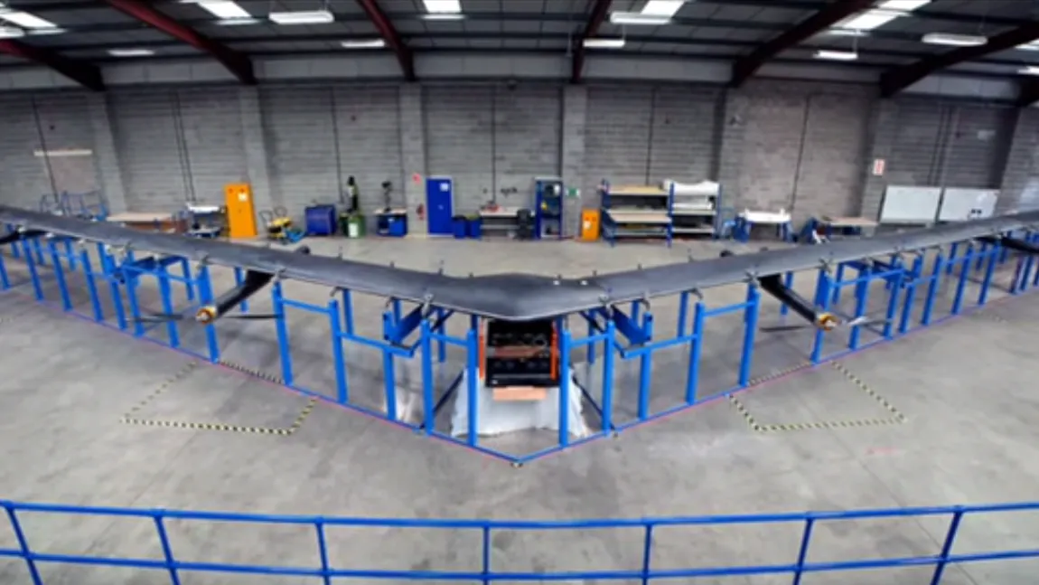 Facebook a construit o dronă uriaşă pentru a conecta la internet regiuni izolate de pe glob VIDEO