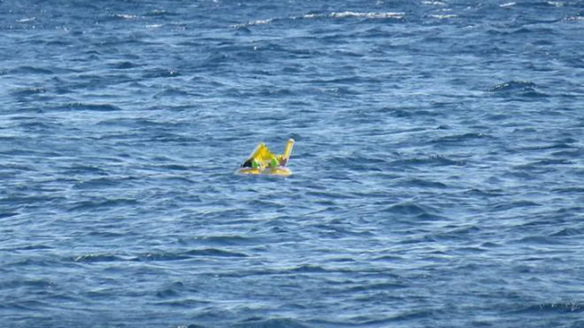 Şocant! Un bebeluş a plutit 1 km pe mare, în timp ce părinţii se bronzau