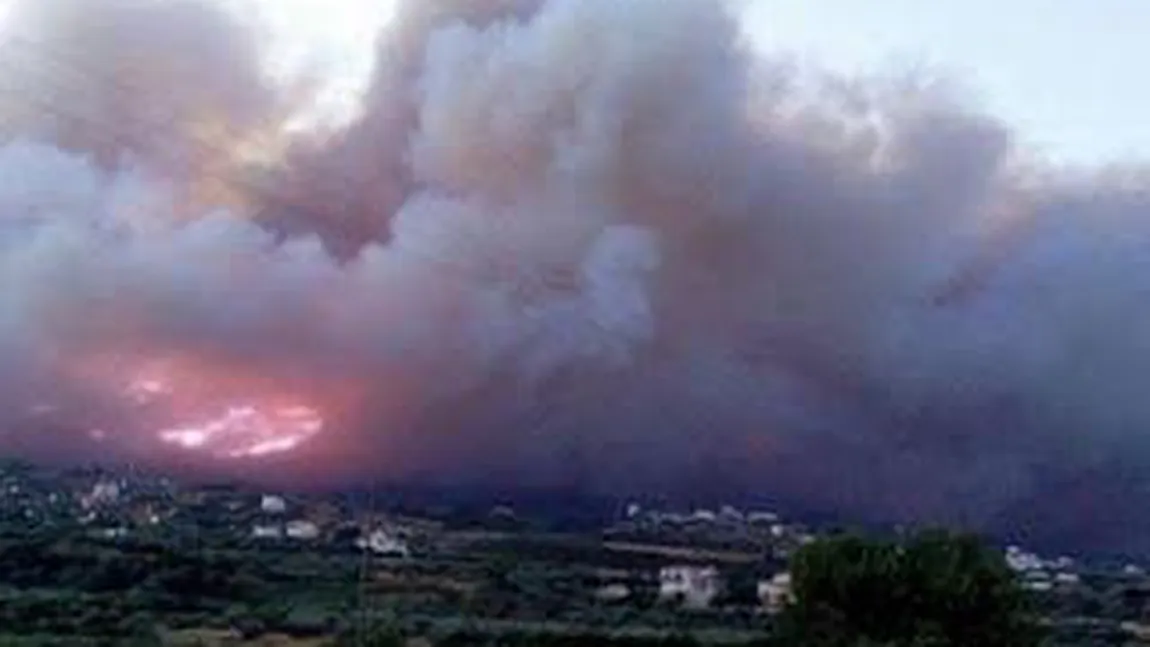 Incendiile din Grecia sunt sub control, însă riscul rămâne 