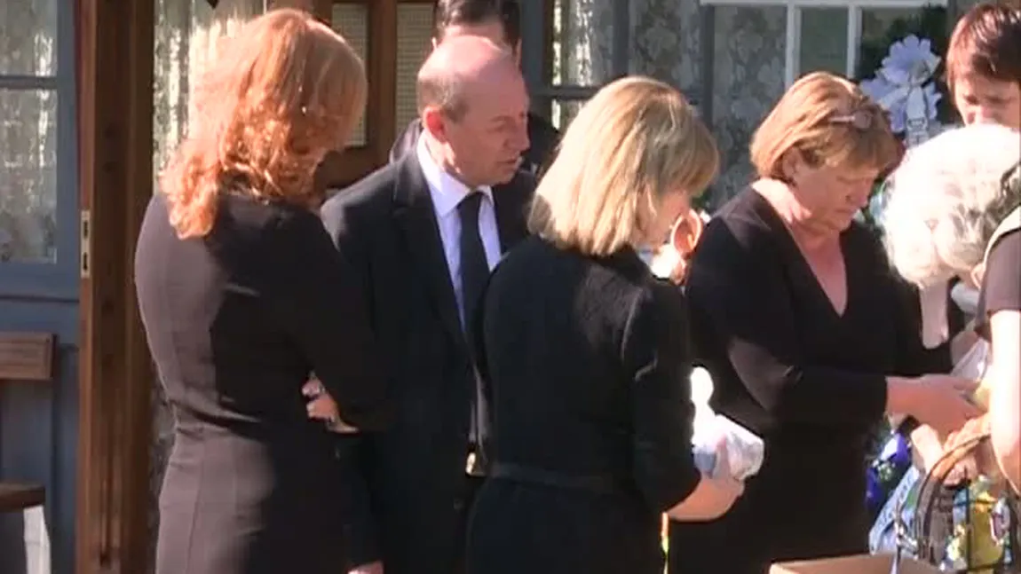 Tatăl Mariei Băsescu, condus pe ultimul drum. Socrul lui Traian Băsescu, înmormântat cu onoruri militare VIDEO